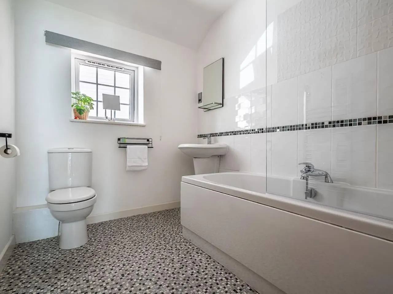 Stunning Apartment With Uninterrupted Views Exeter