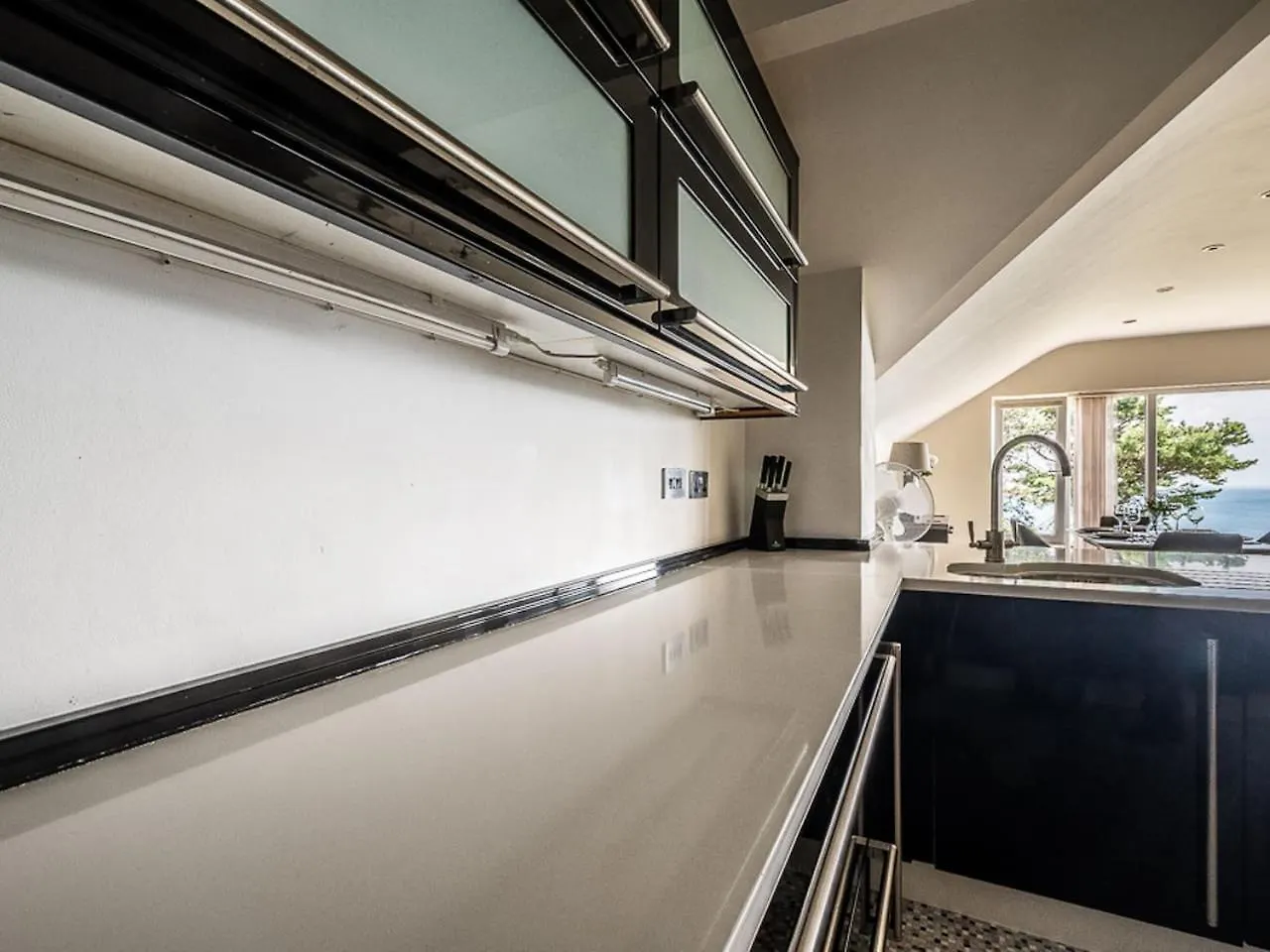 Stunning Apartment With Uninterrupted Views Exeter