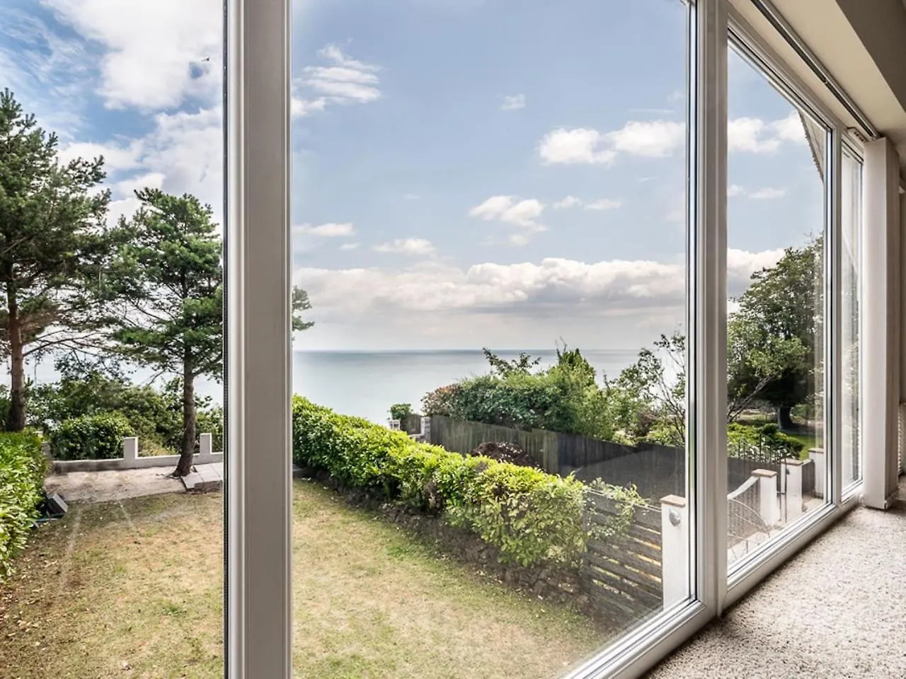 Stunning Apartment With Uninterrupted Views Exeter 0*,